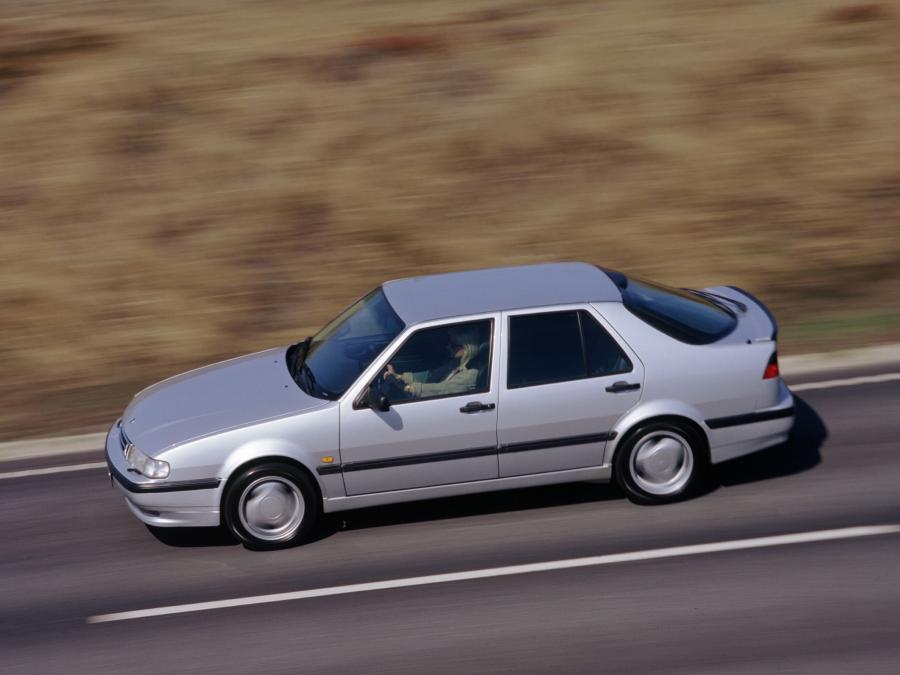  Saab 9000 Aero 1993 года  (фото 10 из 14)